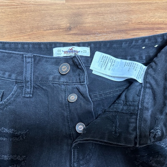 Hollister Co. Distressed Jean Shorts - Picture 4 of 6